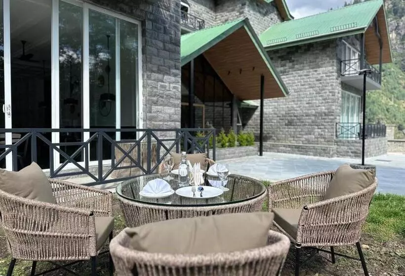 ホテル Nivasana Manali   A Luxury Boutique
