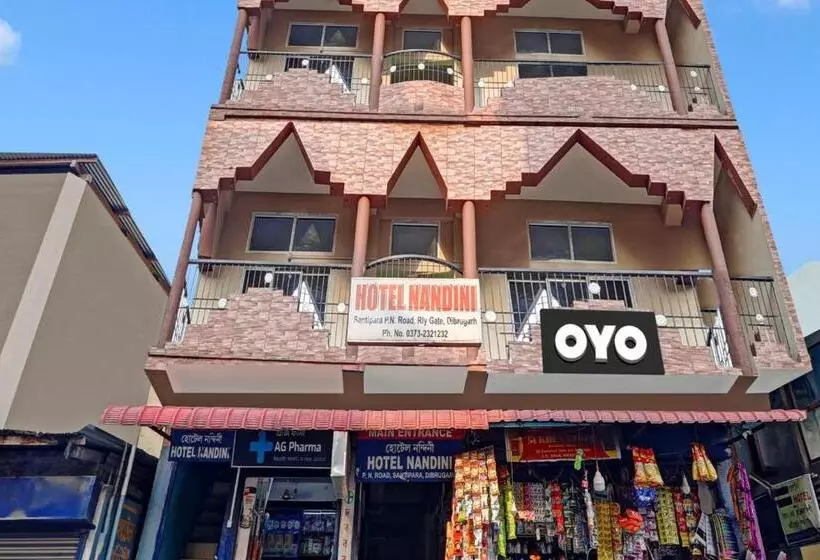 ホテル Oyo Flagship 81373 The Nandini