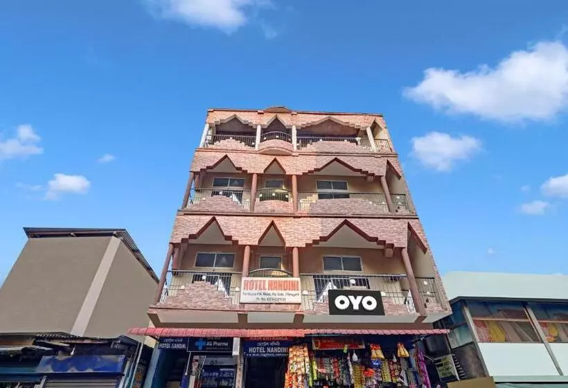 ホテル Oyo Flagship 81373 The Nandini