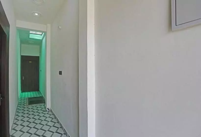 ホテル Oyo Flagship Palacio Inn