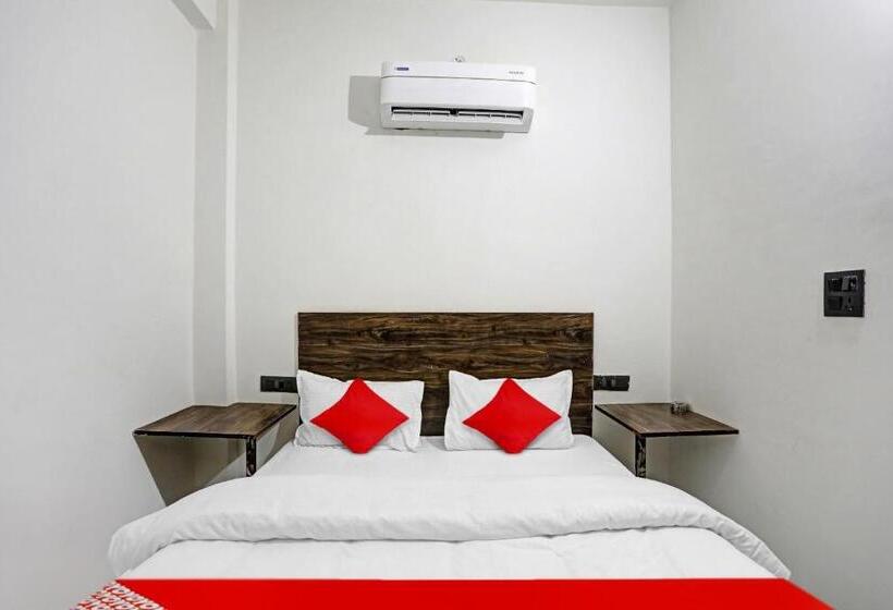 ホテル Oyo Flagship Palacio Inn