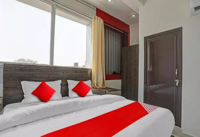 ホテル Oyo Flagship Palacio Inn