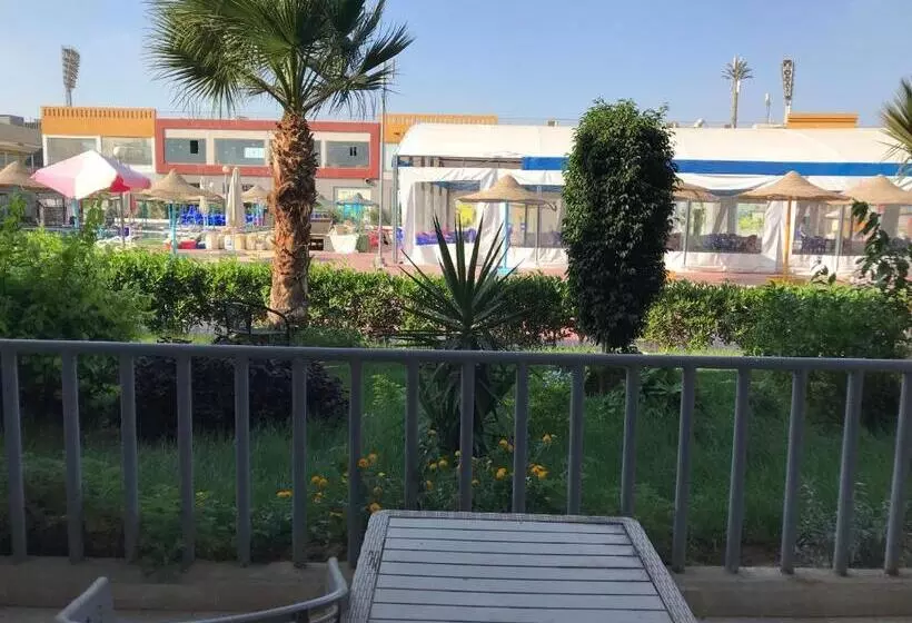 هتل بورتو السخنه ترحب بكم   Aprag Porto Alsokhna