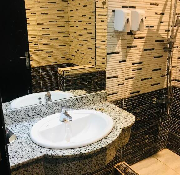 هتل بورتو السخنه ترحب بكم   Aprag Porto Alsokhna