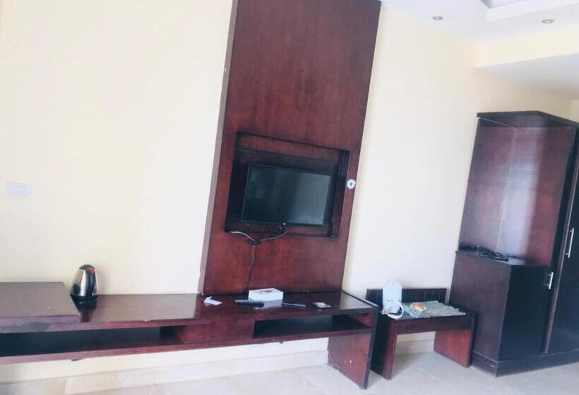 هتل بورتو السخنه ترحب بكم   Aprag Porto Alsokhna