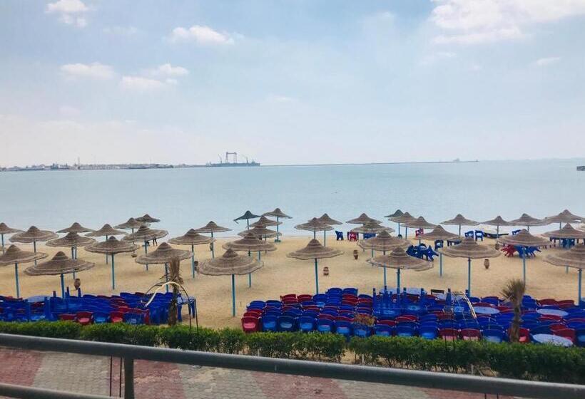 هتل بورتو السخنه ترحب بكم   Aprag Porto Alsokhna