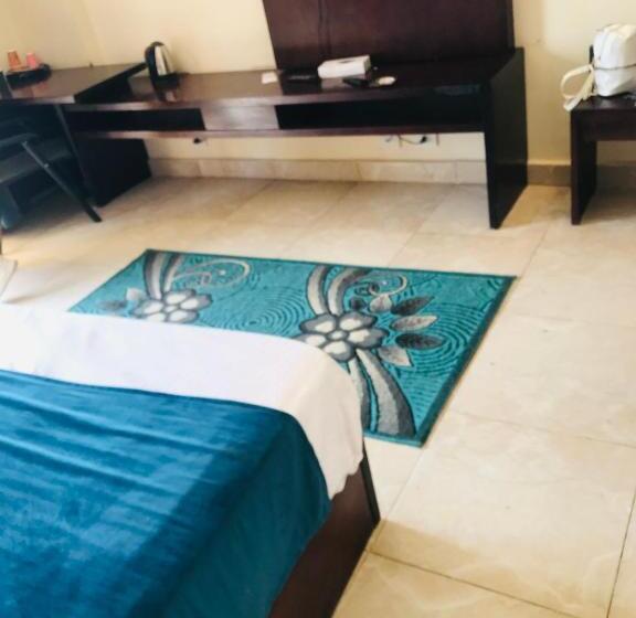 هتل بورتو السخنه ترحب بكم   Aprag Porto Alsokhna