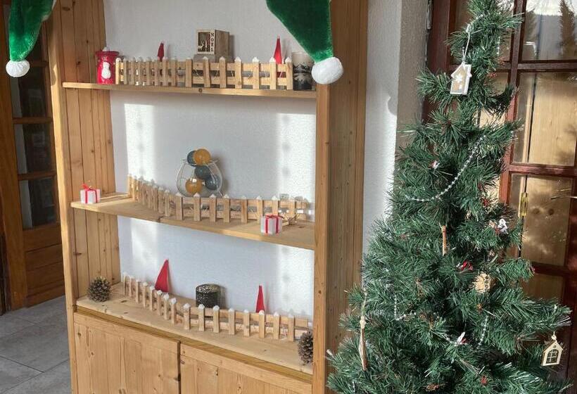 بنسيون Maison Montagnarde Chaleureuse Avec Services, Randonnées Et Vue Imprenable à Ventron Fr 1 589 567