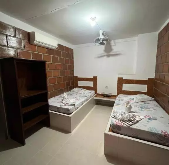 ペンション Hostal El Paraiso