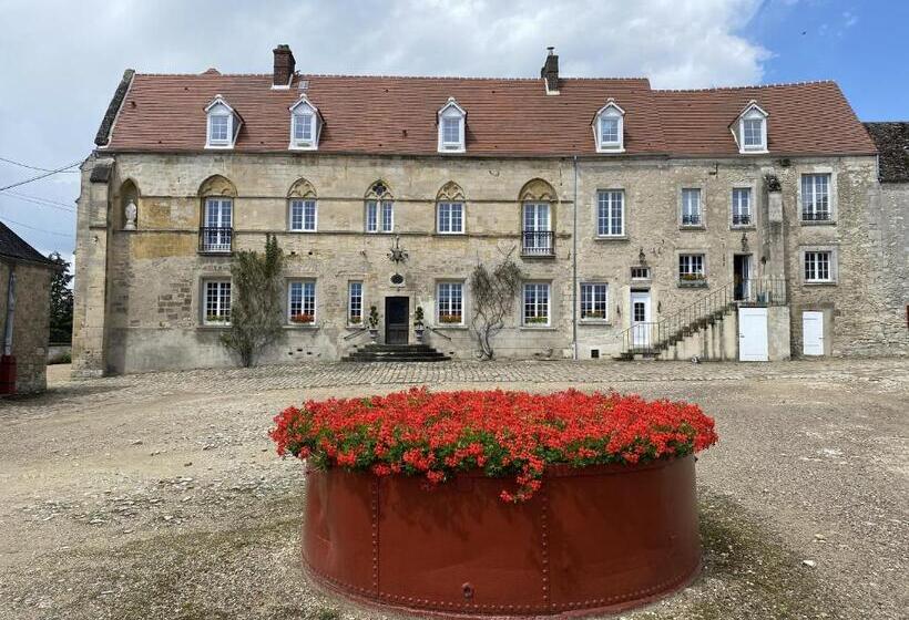 بنسيون Maison Prieuré