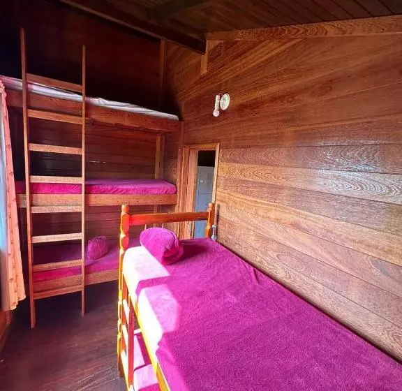 ペンション Tô Na Guarda Hostel