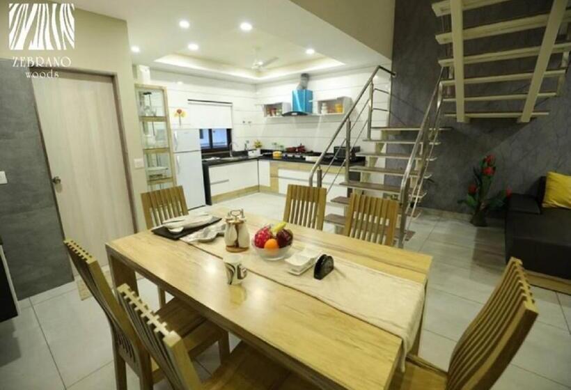 Курорт Zebrano Woods Gujarat