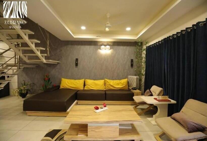 Курорт Zebrano Woods Gujarat