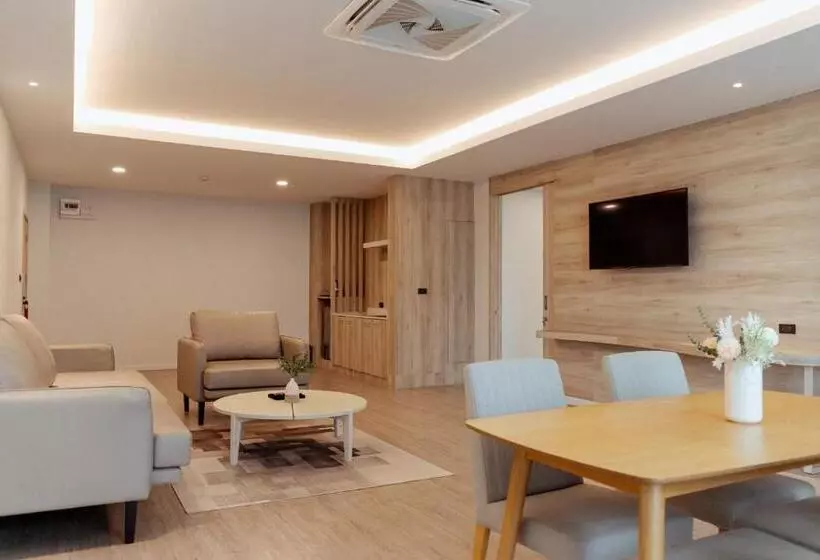 Rus Hotel&convention Ayutthaya