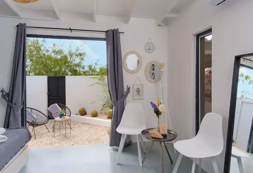 Saint Joris A Tiny Boutique Resort