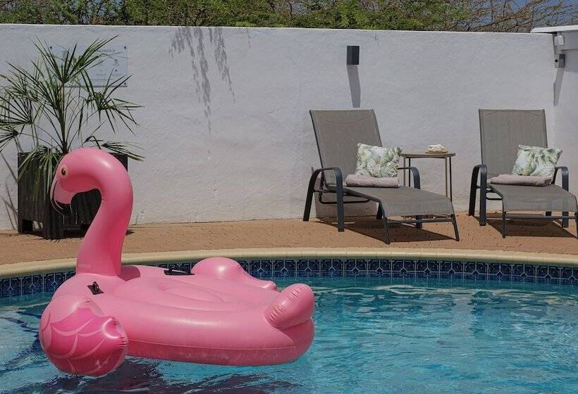 Saint Joris A Tiny Boutique Resort