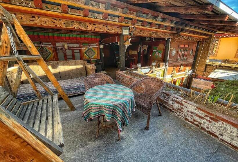 Tavern Hostel仁和客栈