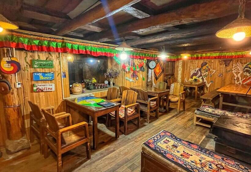 Tavern Hostel仁和客栈