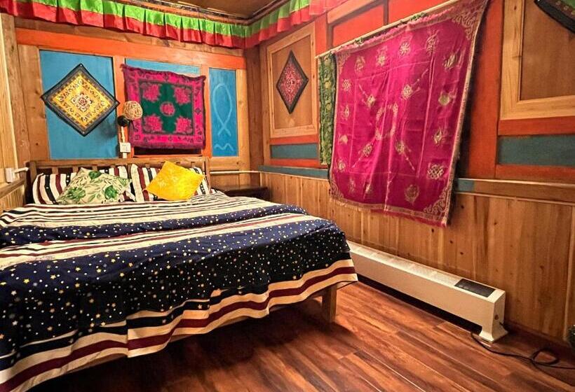 Tavern Hostel仁和客栈