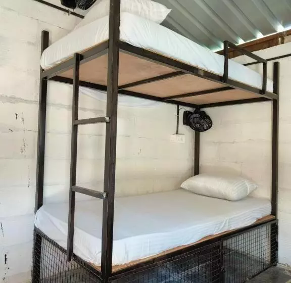 12 Monks Hostel