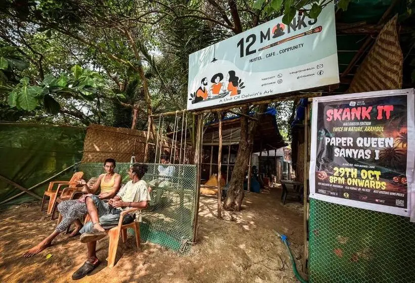 12 Monks Hostel