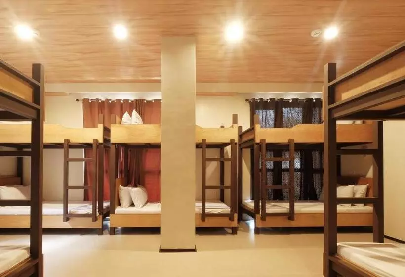 هاستل Ghiellaniqa Inn