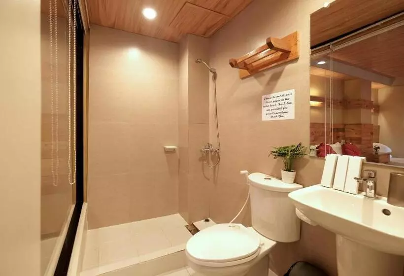 هاستل Ghiellaniqa Inn