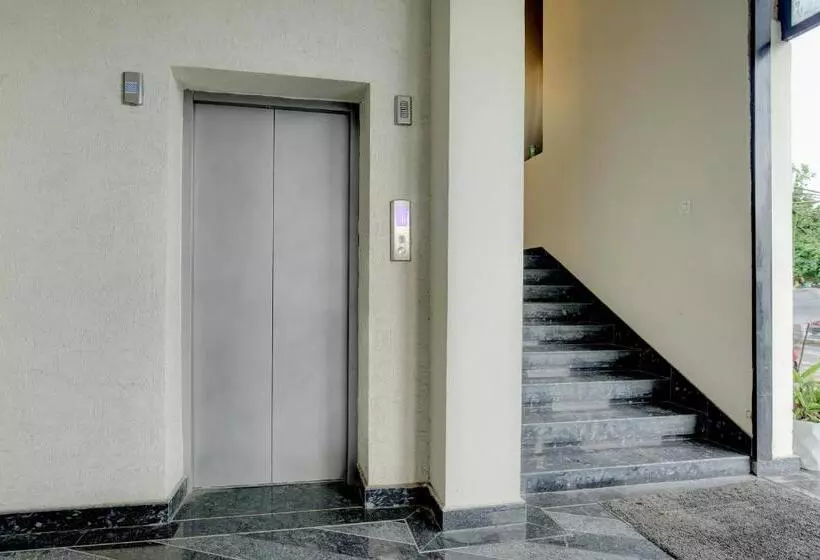 Super Collection O Ovel Hotel Grand