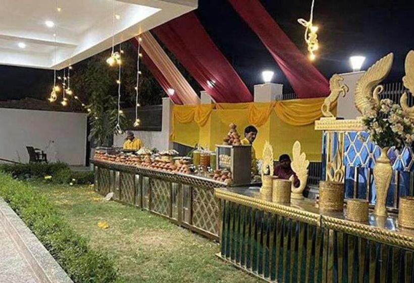 Fabhotel Vihaan Residency