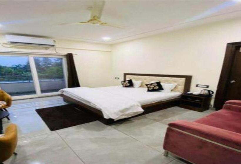 Fabhotel Vihaan Residency