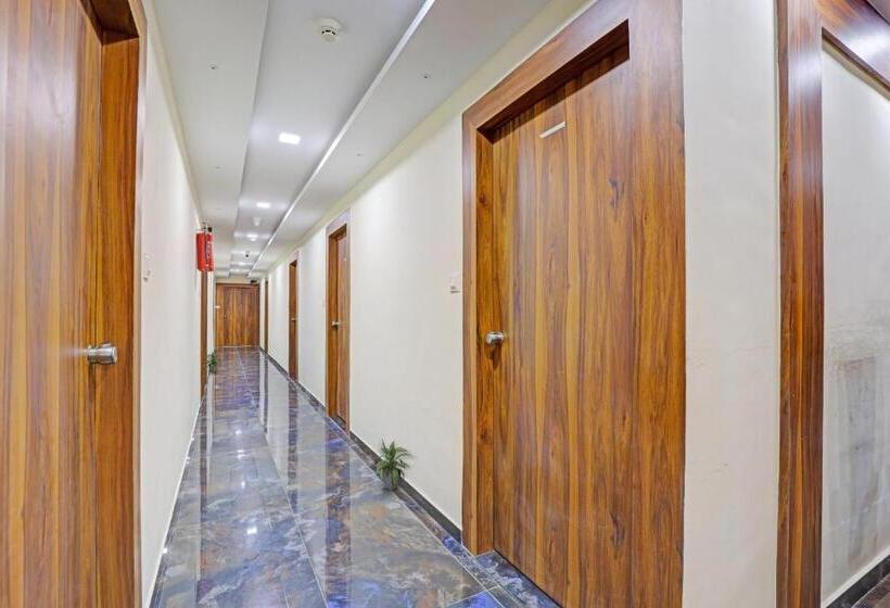 Flagship Hotel Angan