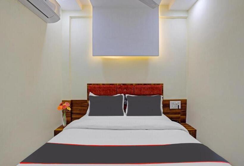 Flagship Hotel Angan