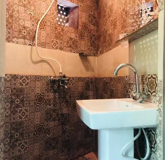 The Hostel Hotel Johar Town Lahore