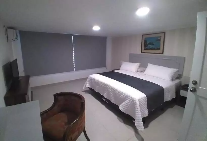 ホテル Ejecutivo Portoviejo