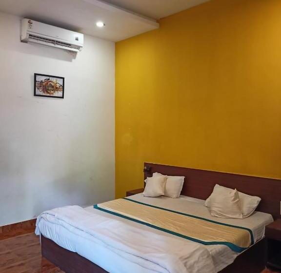 Hotell Royalstar Resort