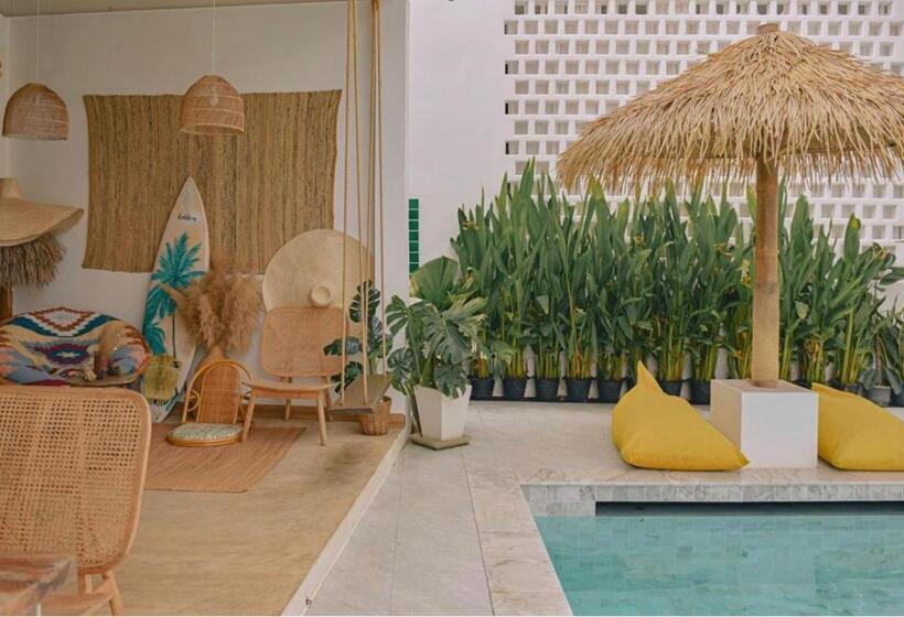 Szálloda Thandara ธันดารา เกาะล้าน