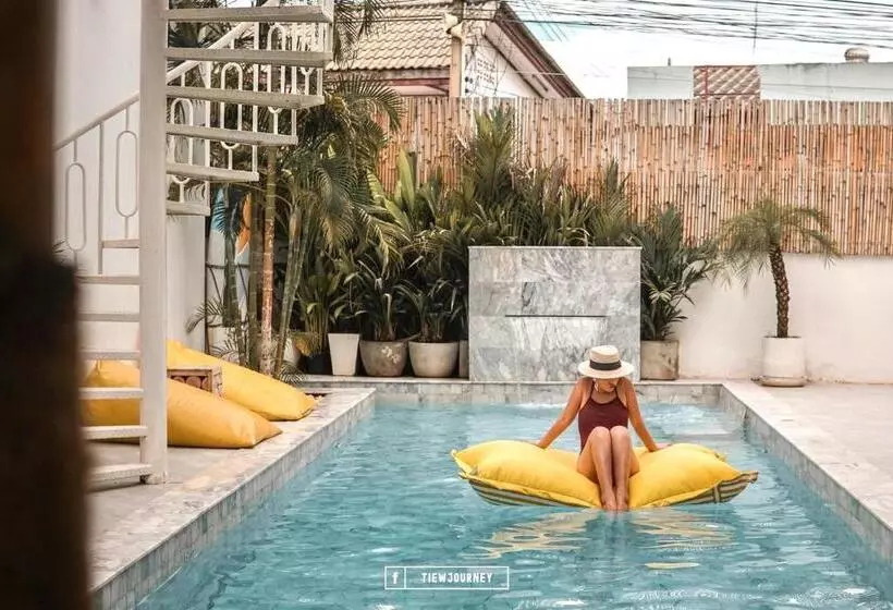 ホテル Thandara ธันดารา เกาะล้าน