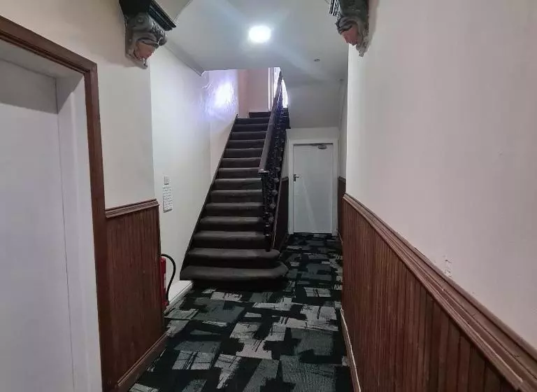 Hotelli The Beath Inn