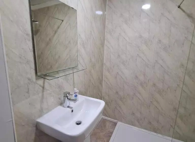 Hotelli The Beath Inn