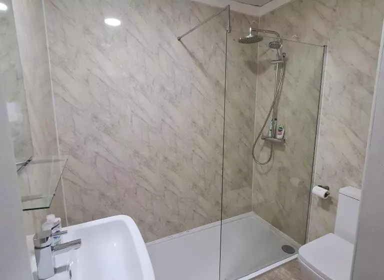 Hotelli The Beath Inn