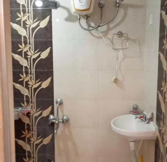 Oyo Bumbum Hotel And Restaurant
