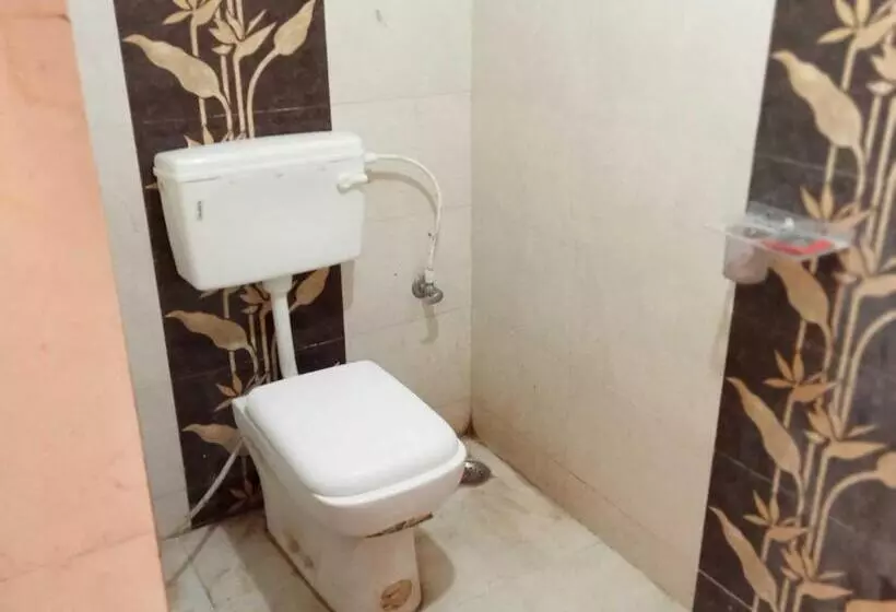 Oyo Bumbum Hotel And Restaurant