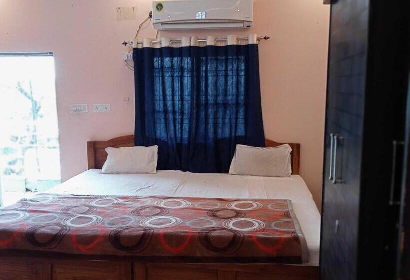 Oyo Bumbum Hotel And Restaurant