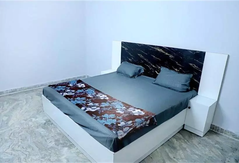 Oyo Hotel Galaxy