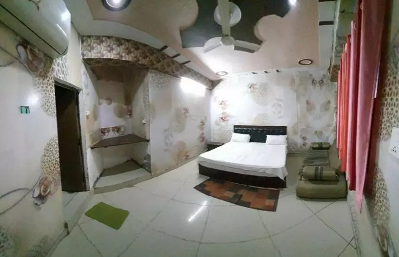 Oyo Hotel Pranav