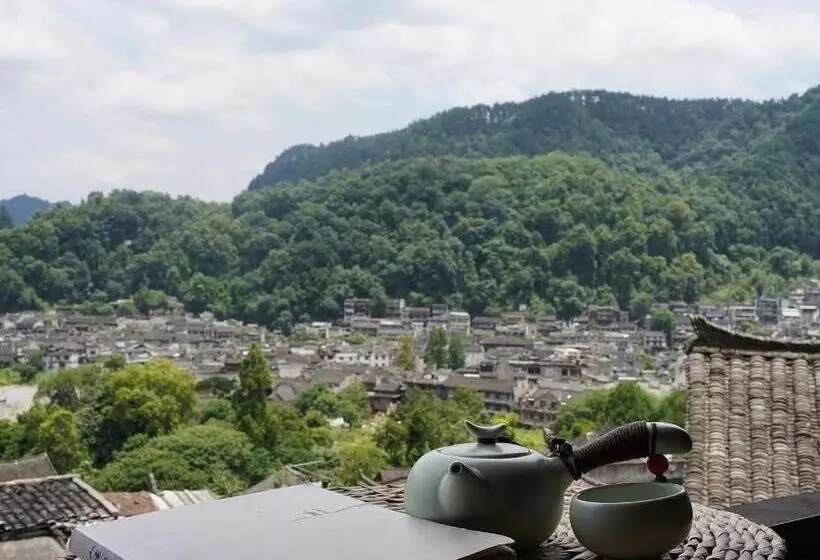 Majatalo 云起山居庭院观景民宿