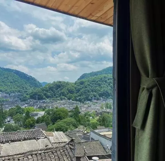 Majatalo 云起山居庭院观景民宿