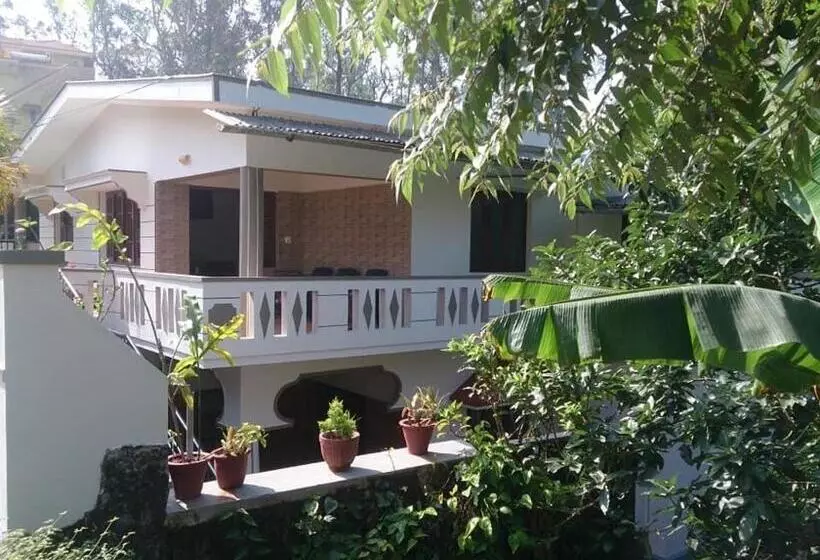 ペンション Dhruva Homestay