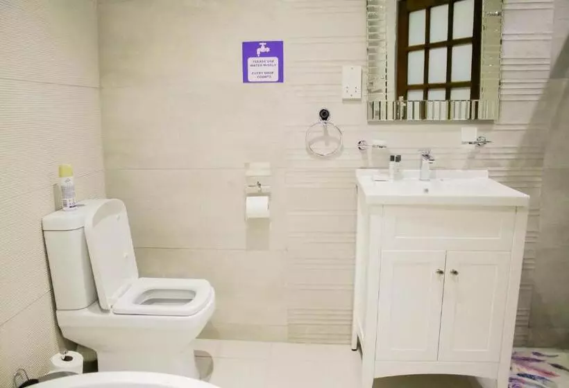 پانسیون Pitikwe Hill Guesthouse