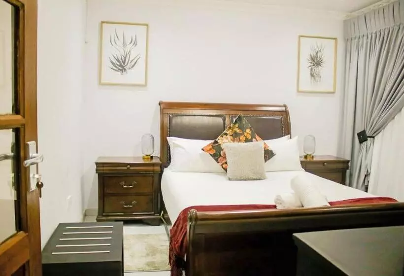 پانسیون Pitikwe Hill Guesthouse